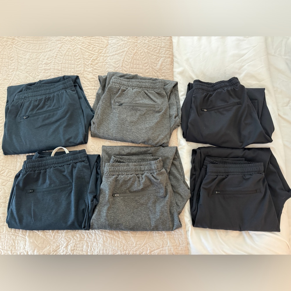 Vuori Sunday Performance Joggers - Six Pairs - Size Large
